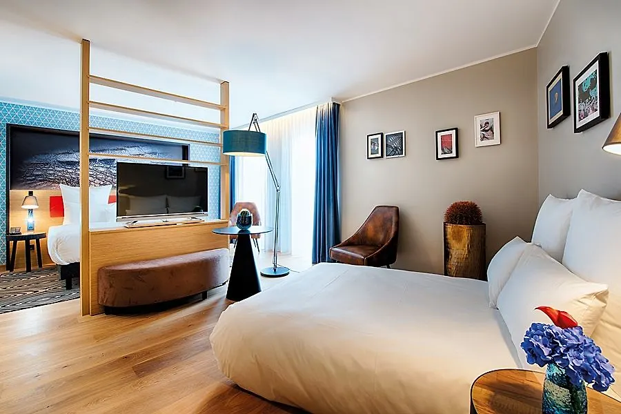 Nyx Hotel Munich By Leonardo Hotels 4*,